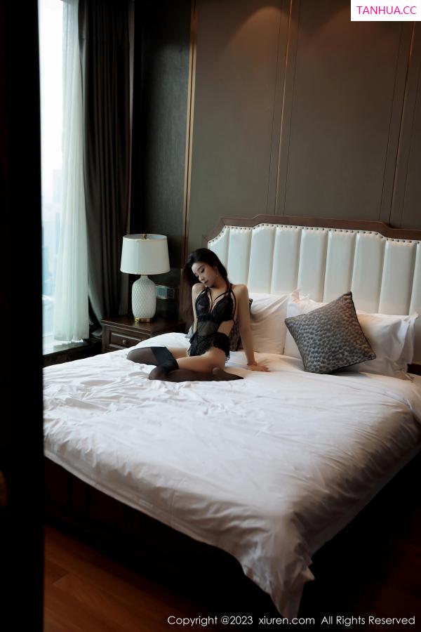   [XiuRen]高清写真图 2023.06.21 No.6955 苏曼兮 黑丝美腿第54张图片